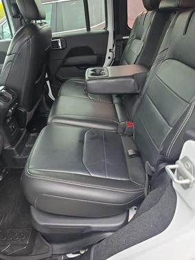 Bright White Clearcoat 2023 Jeep Wrangler 4xe Sahara
