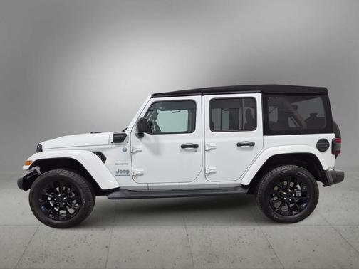 Bright White Clearcoat 2023 Jeep Wrangler 4xe Sahara