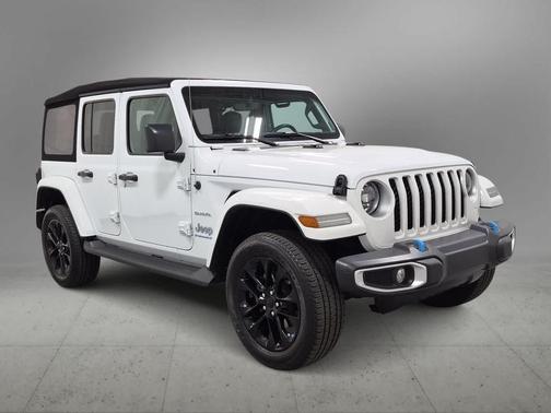 Bright White Clearcoat 2023 Jeep Wrangler 4xe Sahara