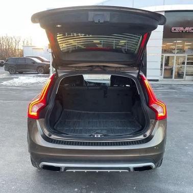 2015 Volvo V60 Cross Country T5