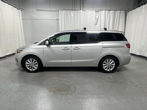 2017 Kia Sedona EX