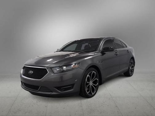 2017 Ford Taurus SHO