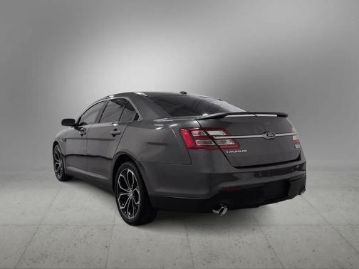 2017 Ford Taurus SHO