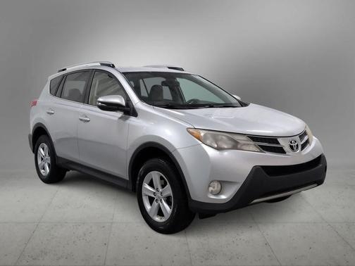 Classic Silver Metallic 2013 Toyota RAV4 XLE