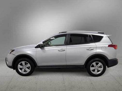 Classic Silver Metallic 2013 Toyota RAV4 XLE