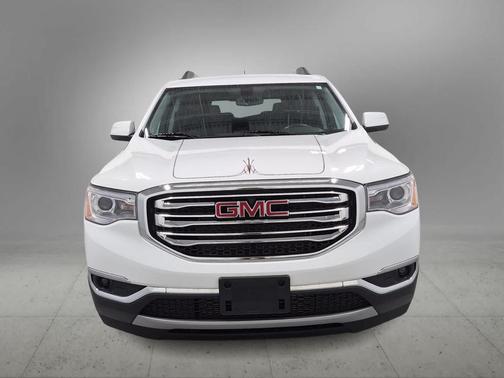 Summit White 2018 GMC Acadia SLE-2