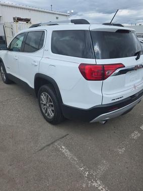 Summit White 2018 GMC Acadia SLE-2