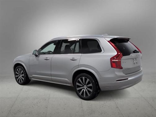 2024 Volvo XC90 B5 Plus Bright Theme