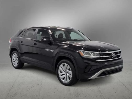 2023 Volkswagen Atlas Cross Sport 2.0T SE w/Technology 4MOTION