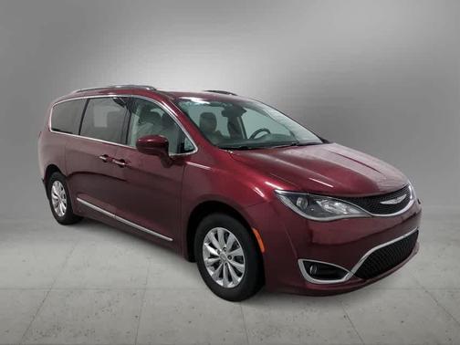 2018 Chrysler Pacifica Touring-L