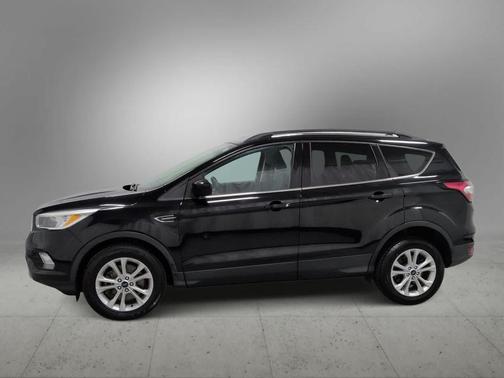SHADOW BLACK 2018 Ford Escape SE