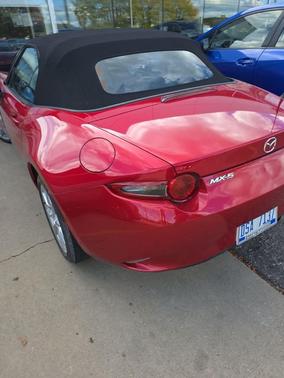 2017 Mazda MX-5 Miata Sport
