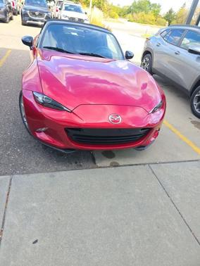 2017 Mazda MX-5 Miata Sport