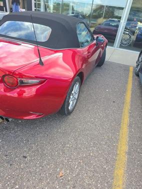 2017 Mazda MX-5 Miata Sport