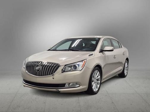 Champagne Silver Metallic 2015 Buick LaCrosse Base