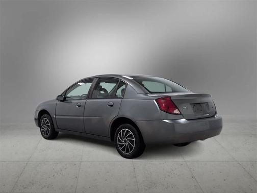 2004 Saturn Ion 2