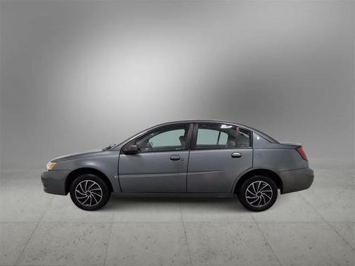 2004 Saturn Ion 2