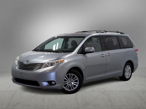 2014 Toyota Sienna XLE