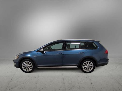 2017 Volkswagen Golf Alltrack TSI S