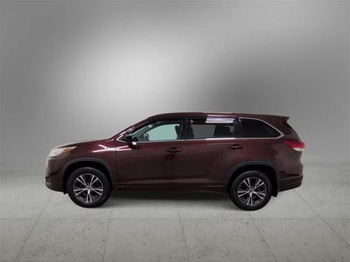 2018 Toyota Highlander LE
