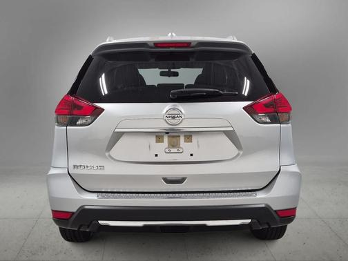 Brilliant Silver 2017 Nissan Rogue S