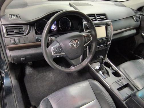 2017 Toyota Camry XLE