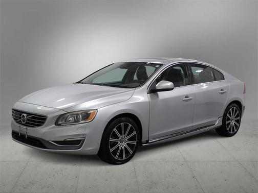 2017 Volvo S60 Inscription T5 Platinum