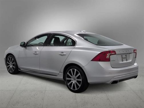 2017 Volvo S60 Inscription T5 Platinum