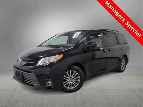2020 Toyota Sienna XLE Premium