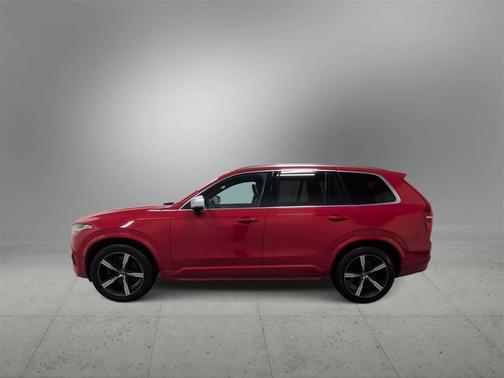 2019 Volvo XC90 T6 R-Design