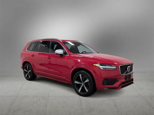 2019 Volvo XC90 T6 R-Design