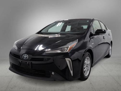Midnight Black Metallic 2020 Toyota Prius XLE