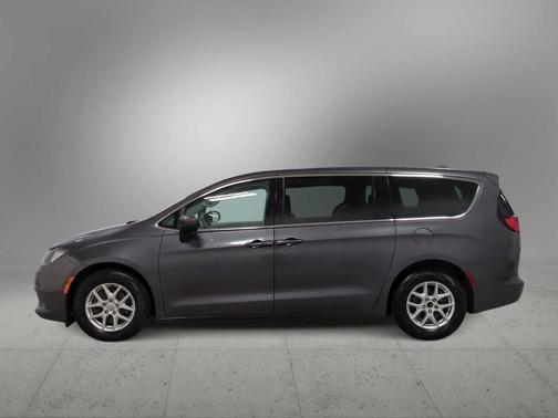 Gray 2017 Chrysler Pacifica LX