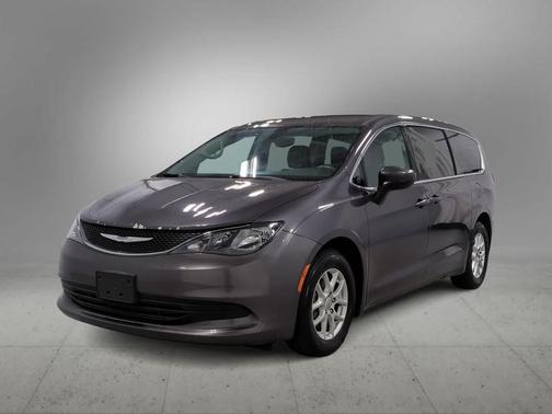 Gray 2017 Chrysler Pacifica LX
