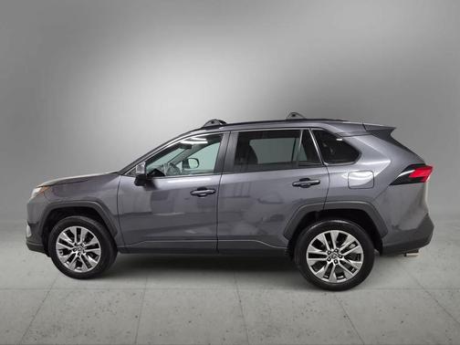 Magnetic Gray Metallic 2022 Toyota RAV4 XLE Premium