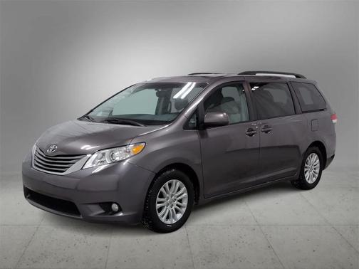 2014 Toyota Sienna XLE