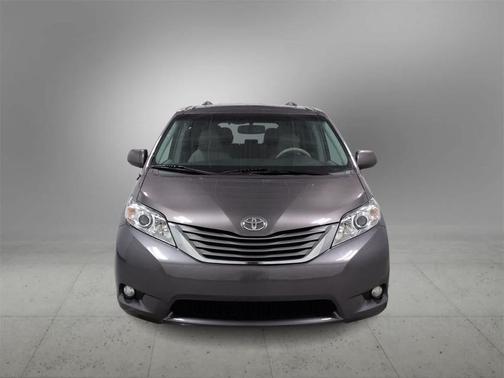 2014 Toyota Sienna XLE