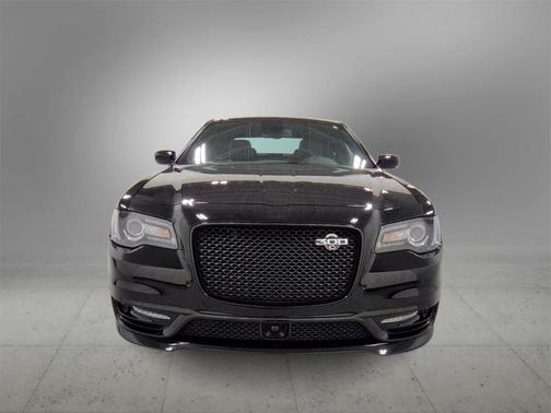 2023 Chrysler 300 C