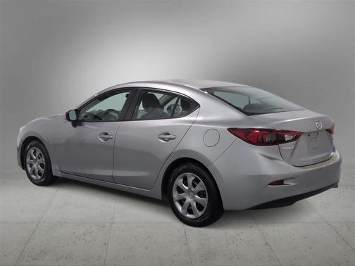 2015 Mazda Mazda3 i SV