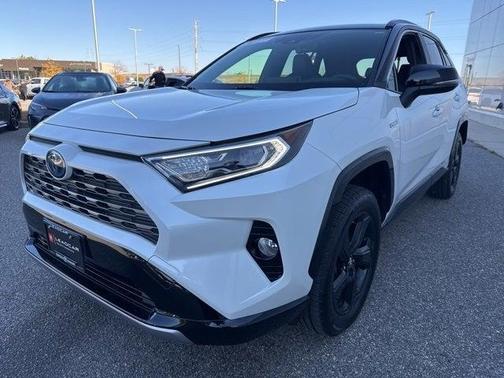 2019 Toyota RAV4 Hybrid SE