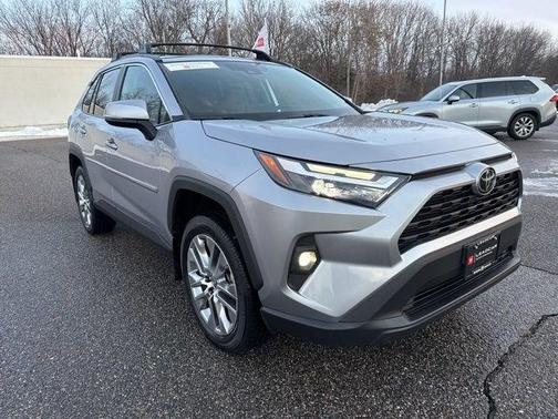 2022 Toyota RAV4 XLE Premium