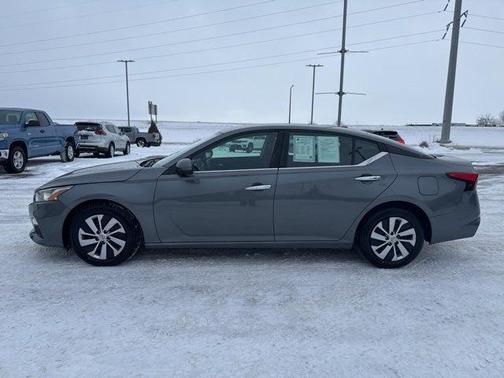 2020 Nissan Altima S FWD