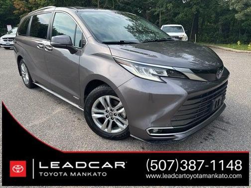 2021 Toyota Sienna Limited 7-Passenger