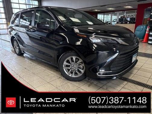 2024 Toyota Sienna XLE