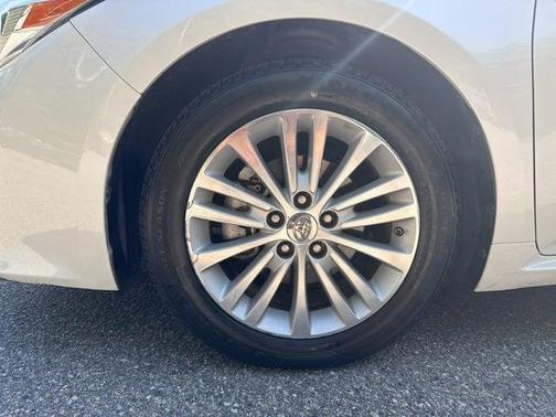 2014 Toyota Avalon Hybrid Limited