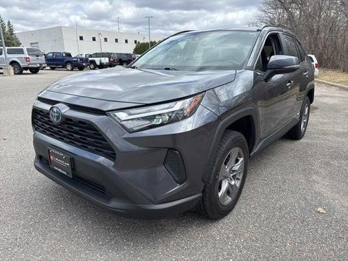 2022 Toyota RAV4 Hybrid XLE