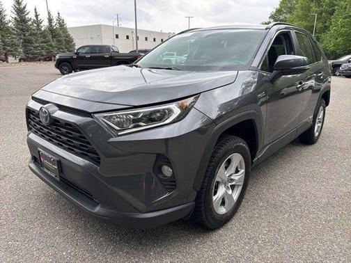 2020 Toyota RAV4 Hybrid XLE