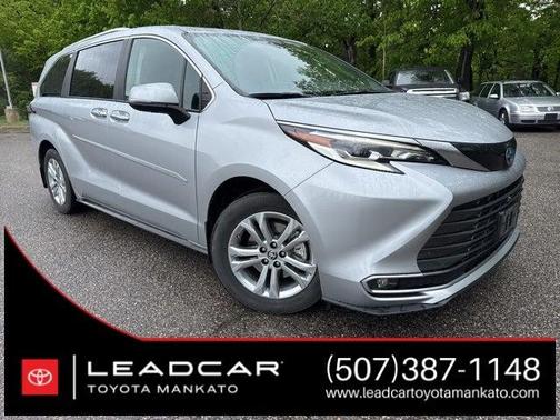 2022 Toyota Sienna Platinum 7 Passenger