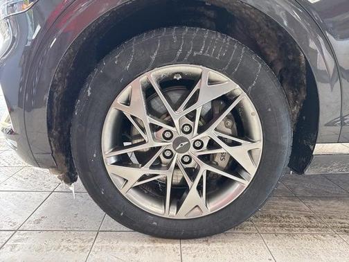 2025 Genesis GV70 2.5T AWD