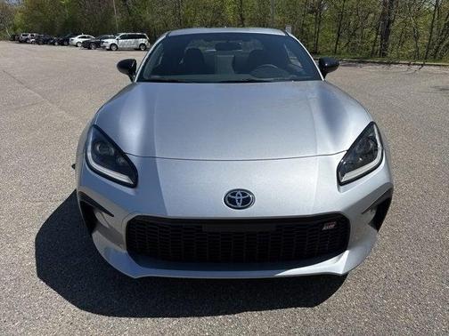 2025 Toyota GR86 Premium